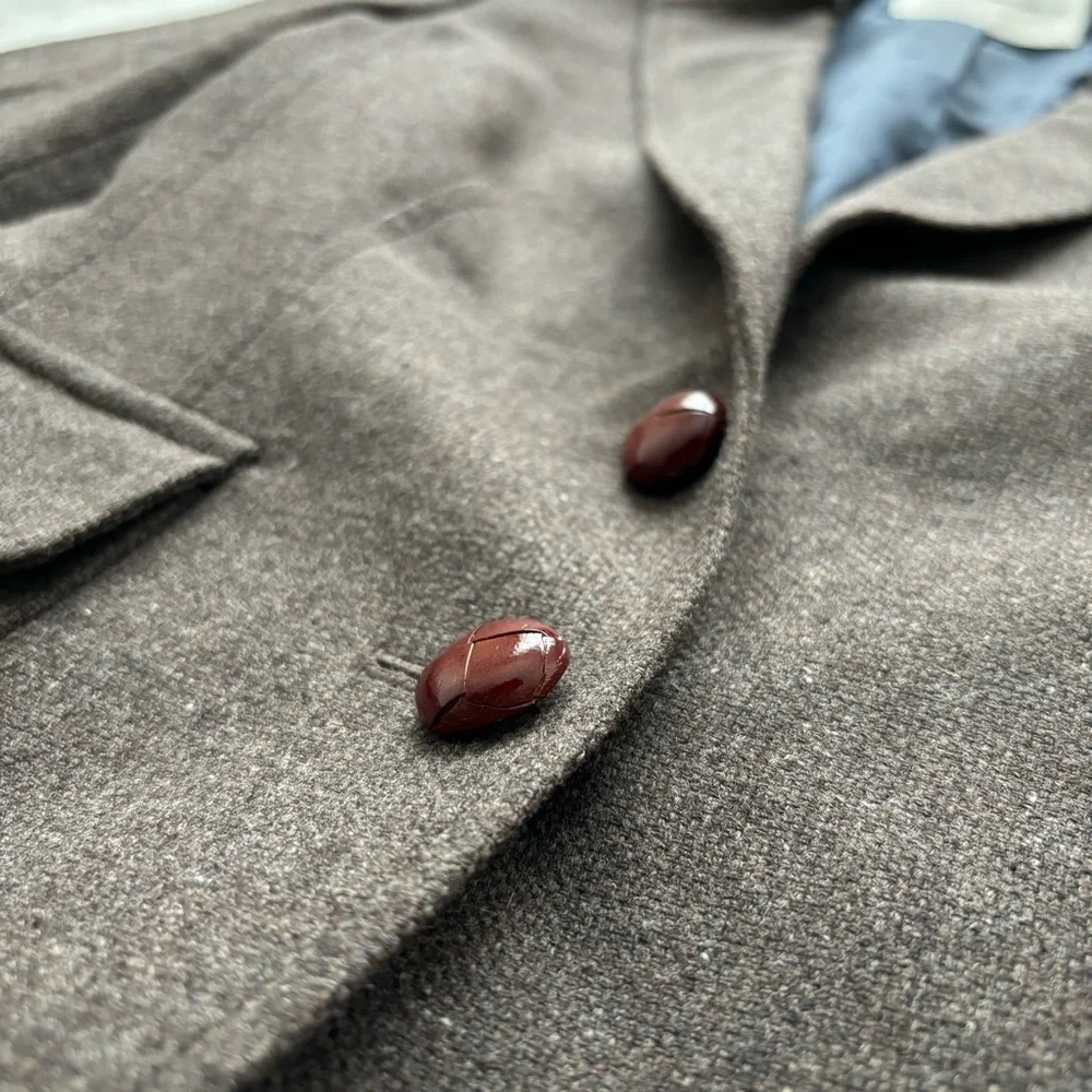 Banana Republic Vintage Blazer - Picture 3 of 5